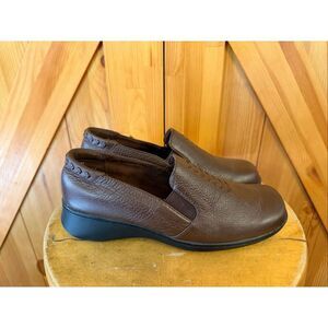 Cobbie Cuddlers Womens Brown Leather Clogs Sz 8W Slip on Mocs